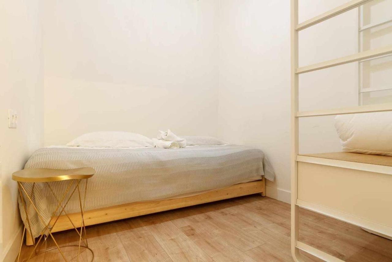 Vivienda Turistica Estilosa En La Zona Vieja Bilbao Eksteriør billede