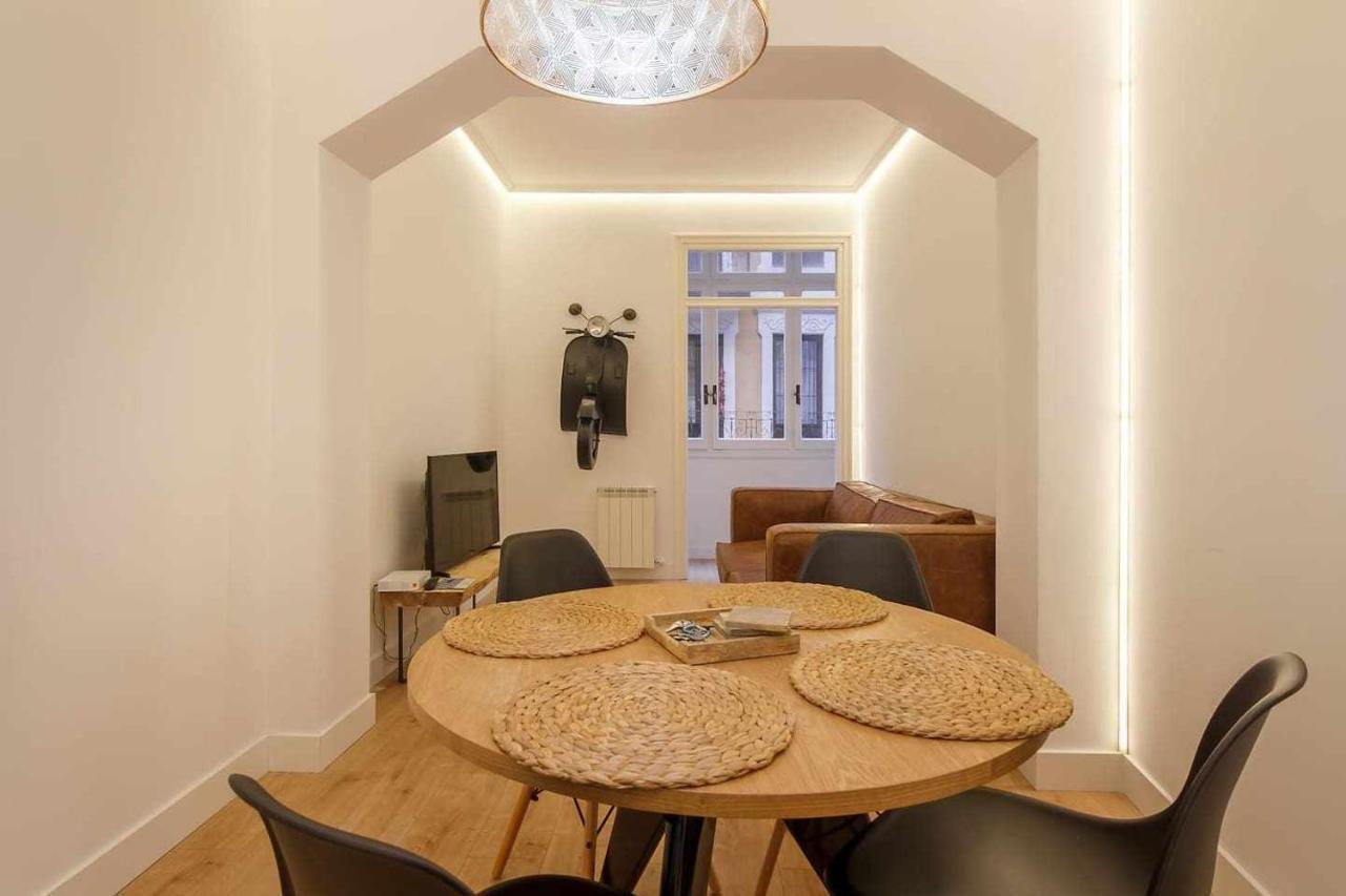 Vivienda Turistica Estilosa En La Zona Vieja Bilbao Eksteriør billede